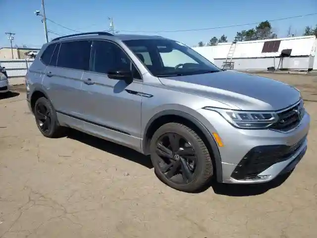 3VV8B7AX3PM090643 2023 VOLKSWAGEN TIGUAN-3