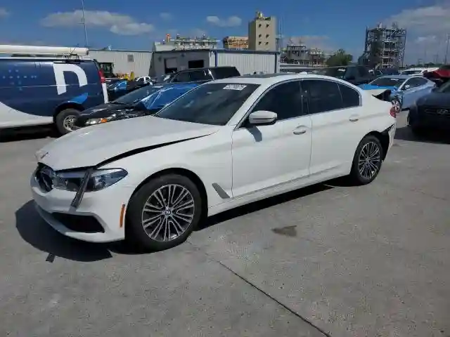 WBAJE5C56KWW17040 2019 BMW 5 SERIES-0