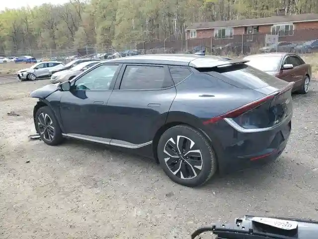 KNDC3DLC8R5211562 2024 KIA EV6 LIGHT-1