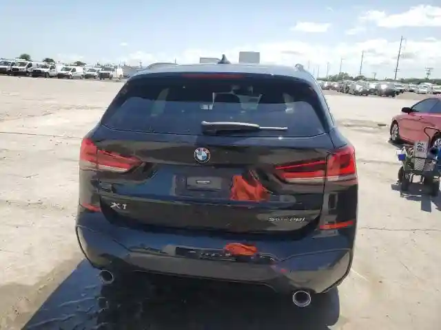 WBXJG7C04M5U03124 2021 BMW X1-5