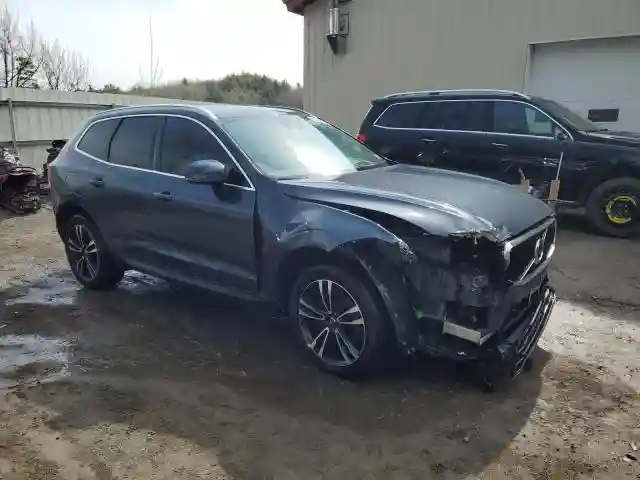 YV4A22RK8L1558155 2020 VOLVO XC60-3