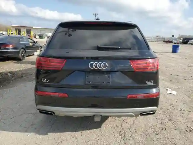 WA1LAAF70HD011101 2017 AUDI Q7-5