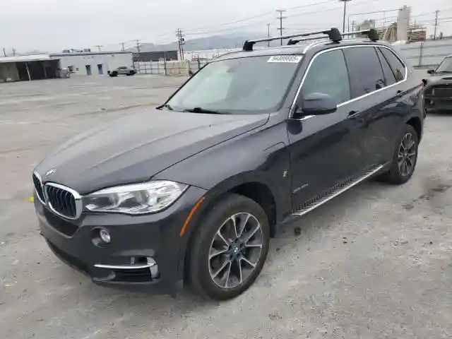 5UXKT0C54J0W00141 2018 BMW X5-0