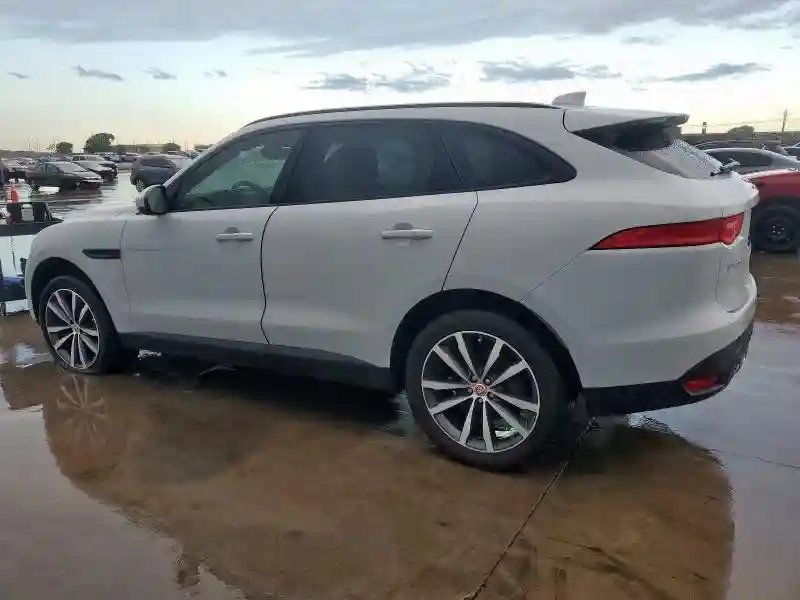 SADCK2FN9JA255073 2018 JAGUAR F-PACE-1