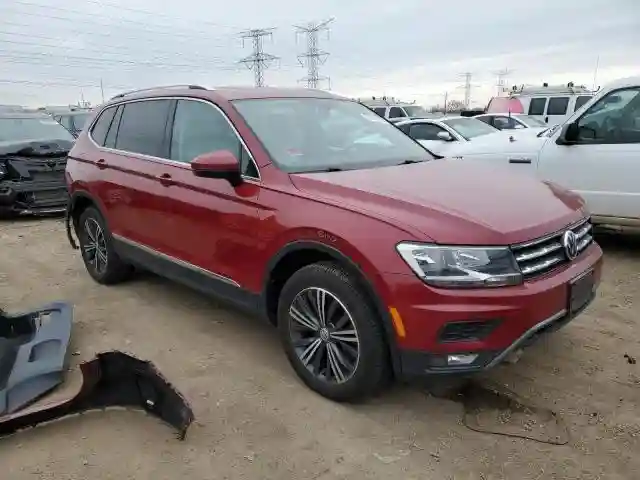 3VV2B7AX0JM138113 2018 VOLKSWAGEN TIGUAN-3