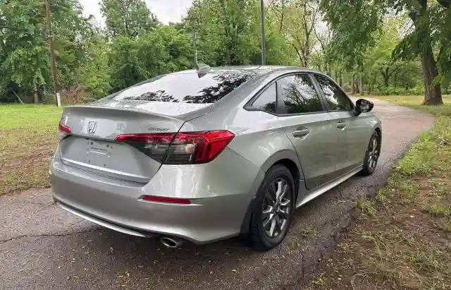 2HGFE2F51NH566215 2022 HONDA CIVIC-3