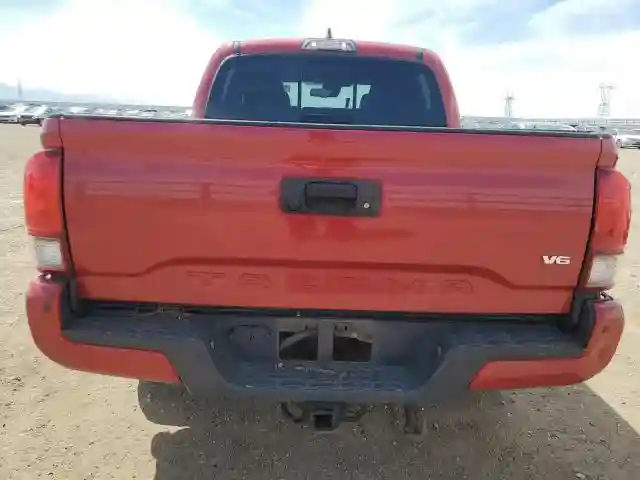 5TFCZ5AN8JX134841 2018 TOYOTA TACOMA-5
