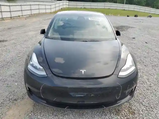 5YJ3E1EB0JF082586 2018 TESLA MODEL 3-4