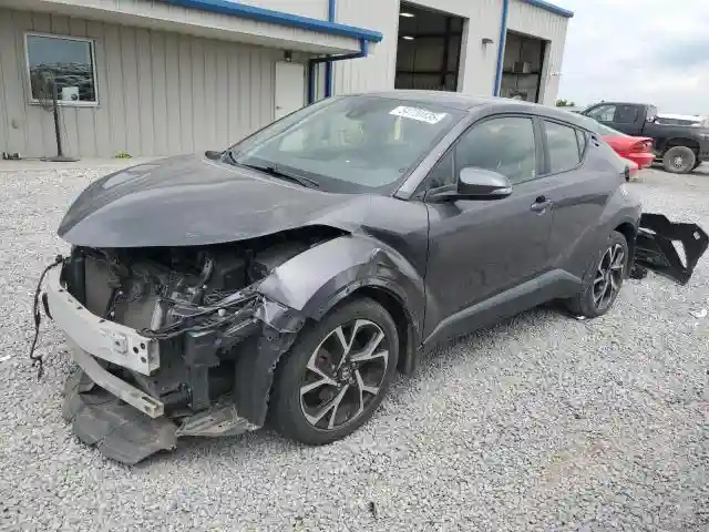 JTNKHMBX2J1011026 2018 TOYOTA C-HR-0