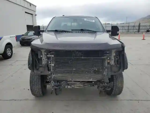 1FT8W3BT4JEB10337 2018 FORD F350-4