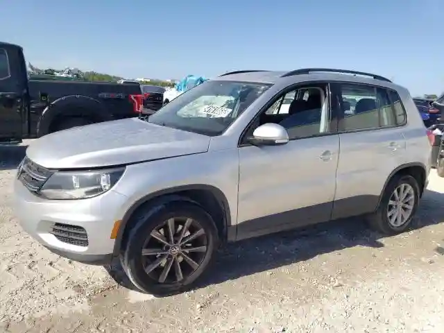 WVGAV7AX4JK002944 2018 VOLKSWAGEN TIGUAN LIM-0