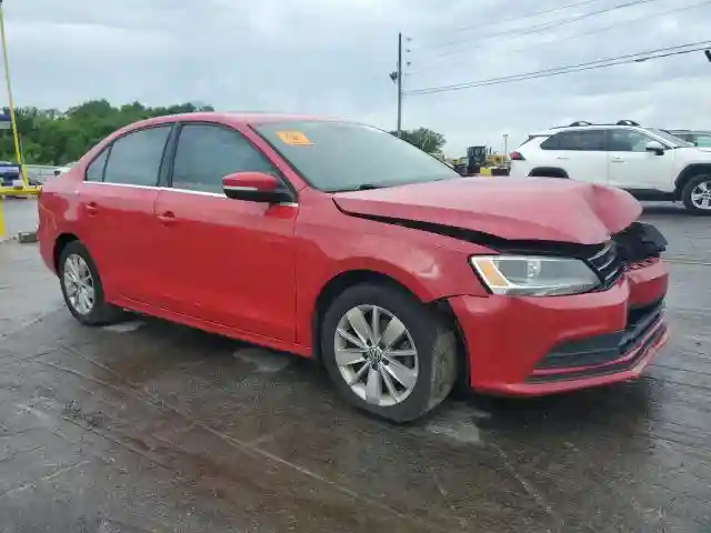 3VWD17AJ8FM321737 2015 VOLKSWAGEN JETTA-3