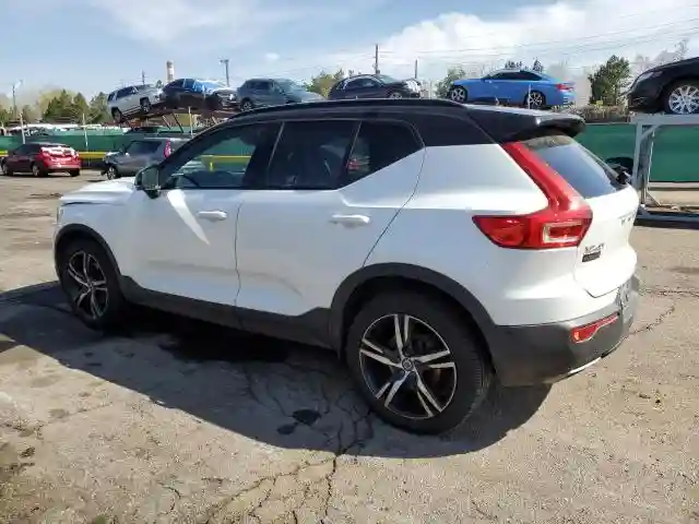 YV4162XZ8K2006393 2019 VOLVO XC40-1