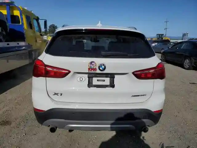 WBXHT3C33J5L29185 2018 BMW X1-5