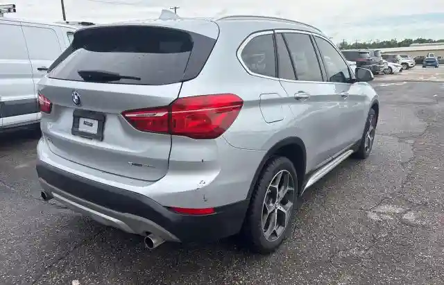 WBXHU7C38J5L08773 2018 BMW X1-3