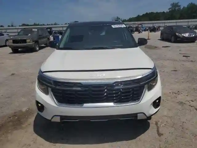 KNDEU2AA9R7583489 2024 KIA SELTOS-4