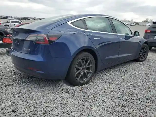5YJ3E1EB2JF094447 2018 TESLA MODEL 3-2