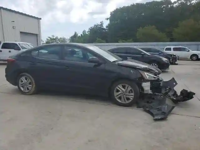 KMHD84LF2KU830262 2019 HYUNDAI ELANTRA-3