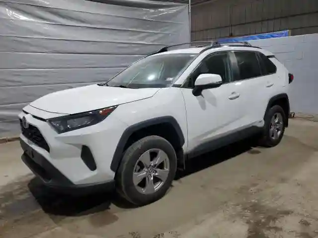 2T3MWRFV8NW130943 2022 TOYOTA RAV4-0