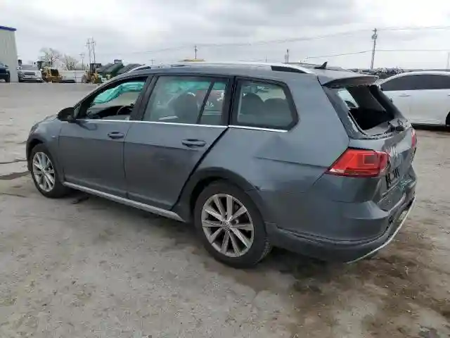 3VWH17AU3HM530771 2017 VOLKSWAGEN GOLF-1