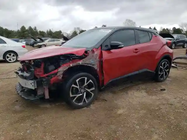 JTNKHMBX1L1070913 2020 TOYOTA C-HR-0