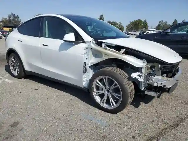 7SAYGDED1RF002570 2024 TESLA MODEL Y-3