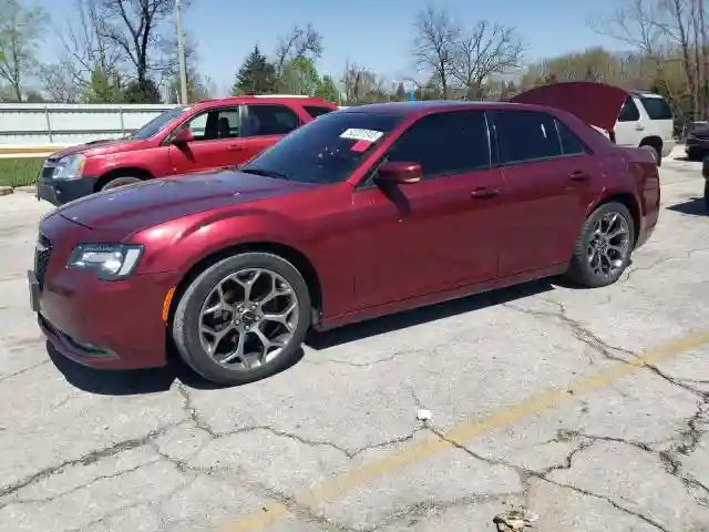 2C3CCABG8JH296147 2018 CHRYSLER 300-0