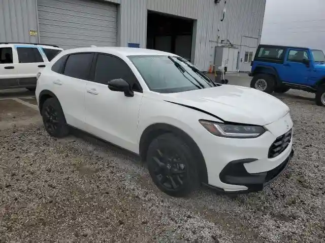 3CZRZ2H53RM757407 2024 HONDA HR-V-3