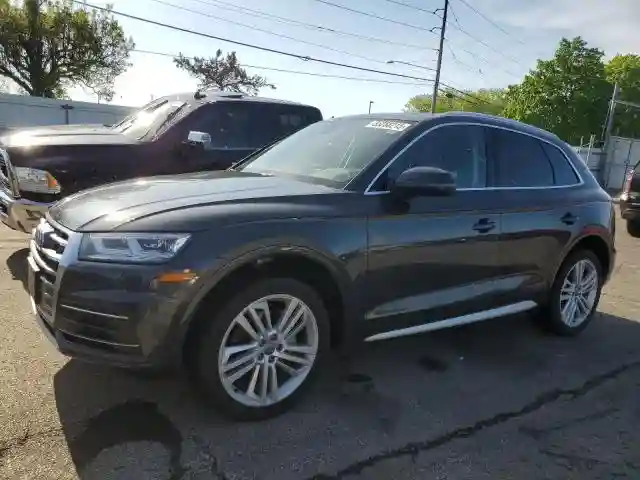 WA1BNAFY1J2230238 2018 AUDI Q5-0