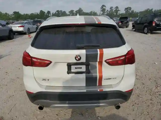WBXHU7C36J5H40278 2018 BMW X1-5