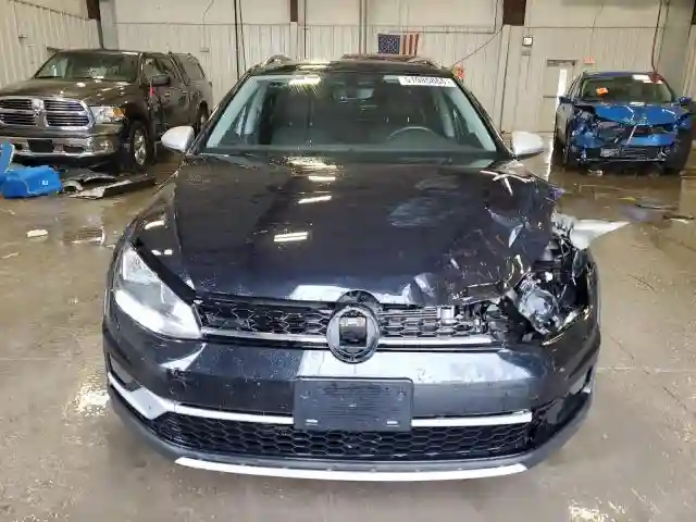 3VWH17AUXKM513554 2019 VOLKSWAGEN GOLF-4