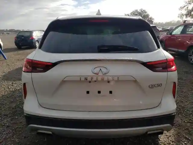 3PCAJ5M13LF109821 2020 INFINITI QX50-5