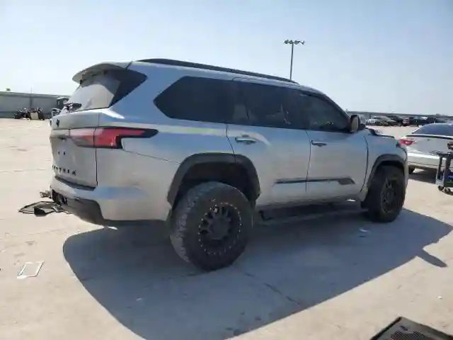 7SVAAABA0RX022703 2024 TOYOTA SEQUOIA-2