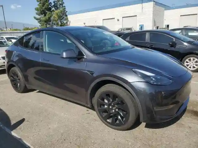 7SAYGDED7RF056973 2024 TESLA MODEL Y-3