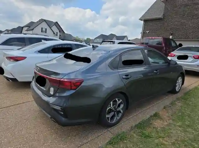 3KPF24AD1KE116010 2019 KIA FORTE-3