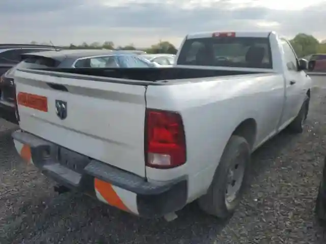 3C6JR6DG4HG557111 2017 RAM 1500-2