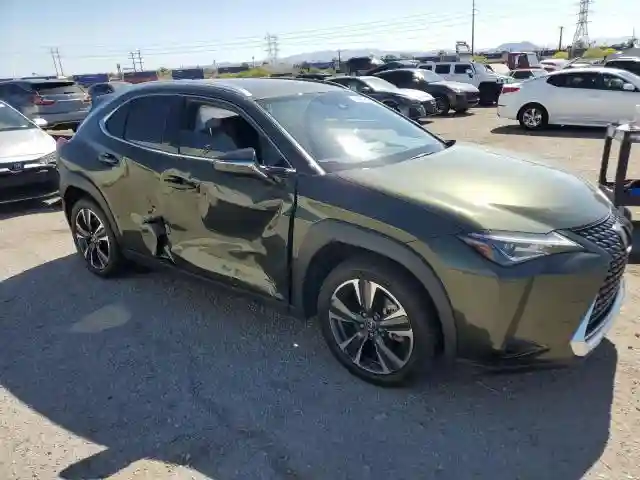 JTHX3JBH2M2032813 2021 LEXUS UX 200-3