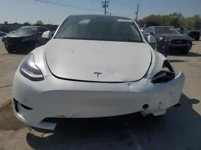 7SAYGDEE0RA258110 2024 TESLA MODEL Y-4