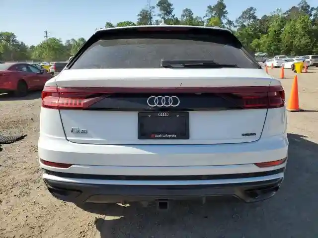 WA1FVAF17KD039031 2019 AUDI Q8-5