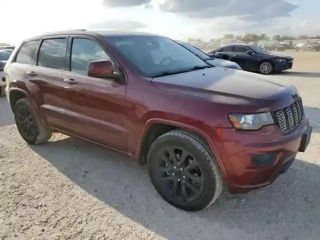 1C4RJFAG0HC910017 2017 JEEP GRAND CHEROKEE-3
