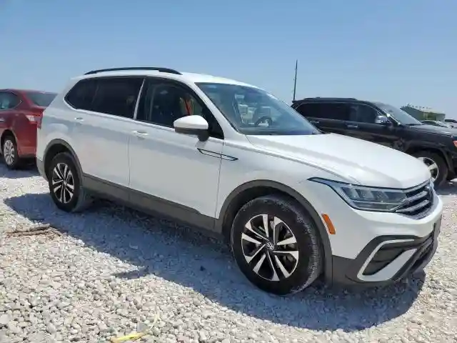 3VV1B7AXXNM011256 2022 VOLKSWAGEN TIGUAN-3