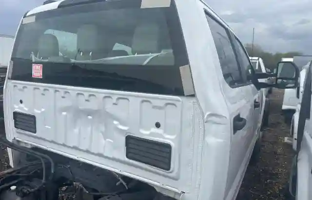 1FD8W3HT3NED68650 2022 FORD F350-3