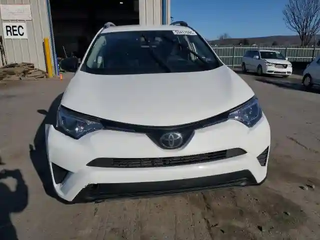 JTMBFREV4JJ192079 2018 TOYOTA RAV4-4