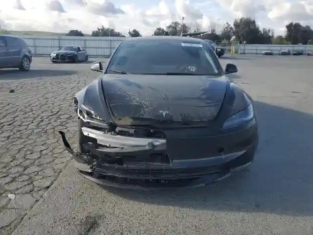 5YJ3E1EA5RF716946 2024 TESLA MODEL 3-4