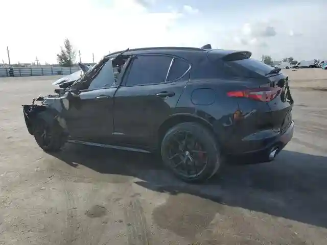 ZASPAKBN6M7D18774 2021 ALFA ROMEO STELVIO-1