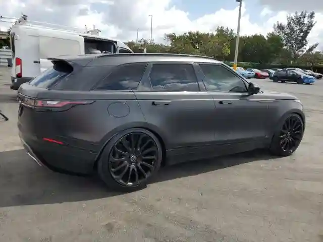 SALYL2RV8JA769158 2018 LAND ROVER RANGEROVER-2