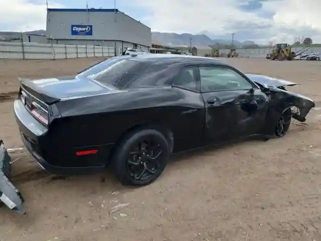 2C3CDZAG8KH744658 2019 DODGE CHALLENGER-2