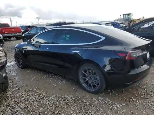 5YJ3E1EB5KF197086 2019 TESLA MODEL 3-1