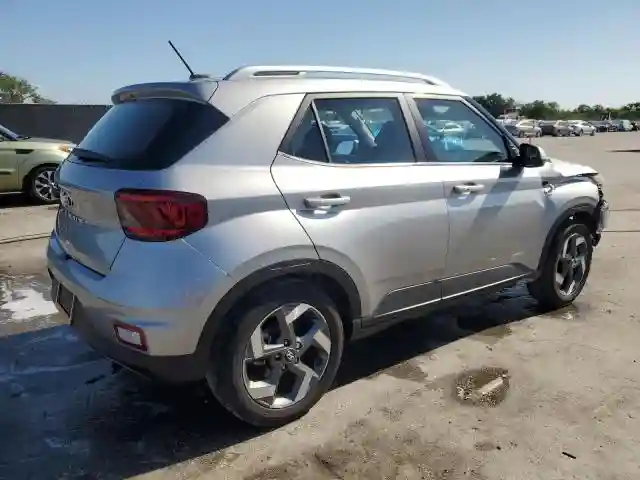 KMHRC8A30RU306560 2024 HYUNDAI VENUE-2