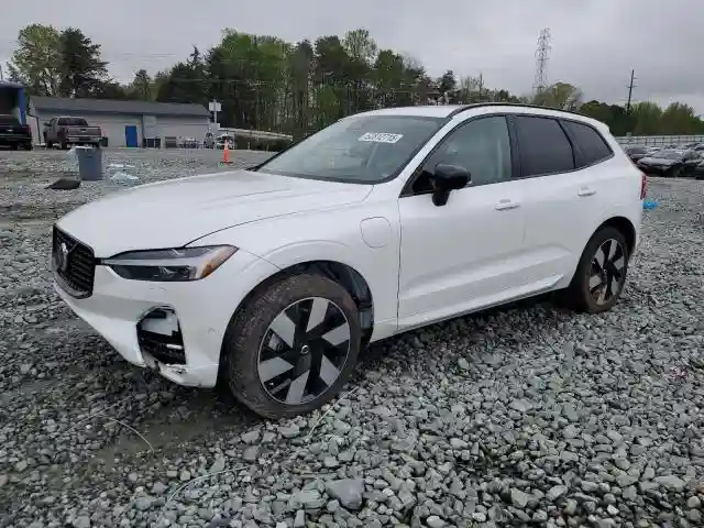 YV4H60RM8S1054504 2025 VOLVO XC60 ULTRA-0